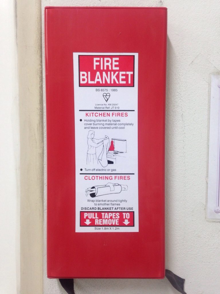 When to Use a Fire Blanket